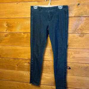 Vince‎ women’s jeans dark wash 8 zippered tapered bottom legs streetwear casual